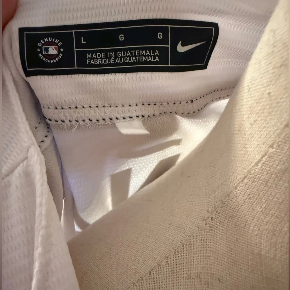 Braves White Acuña Jr. MLB 2021 World Series Jersey - Picture 6 of 6